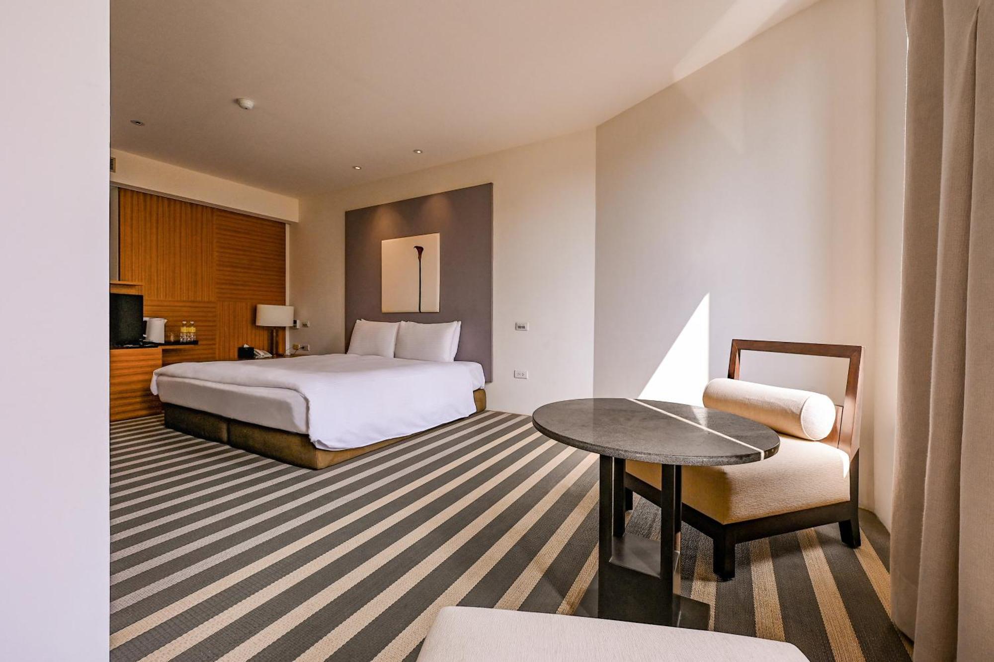 Check Inn Select Taipei Yamgmingshan Exterior photo