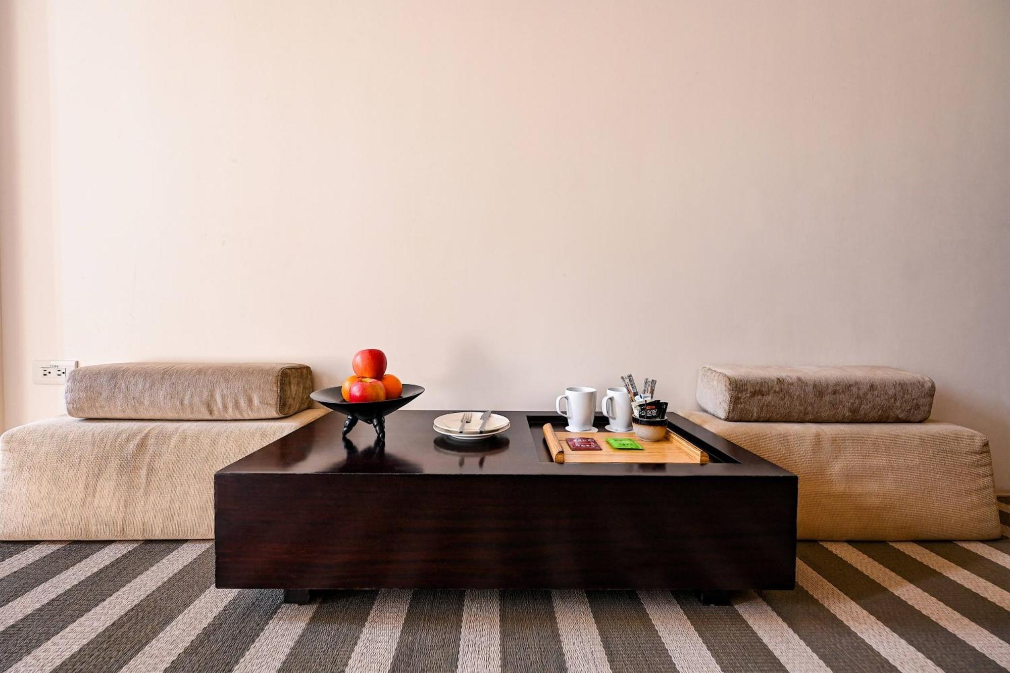 Check Inn Select Taipei Yamgmingshan Exterior photo