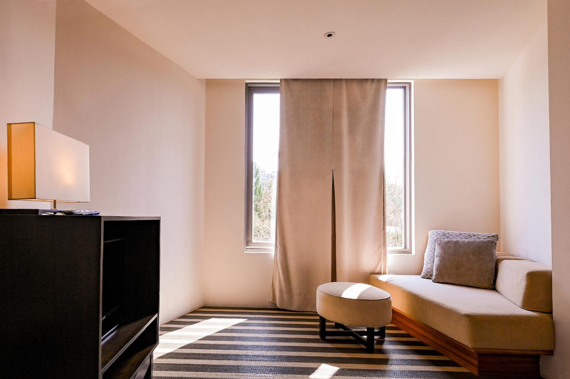 Check Inn Select Taipei Yamgmingshan Exterior photo