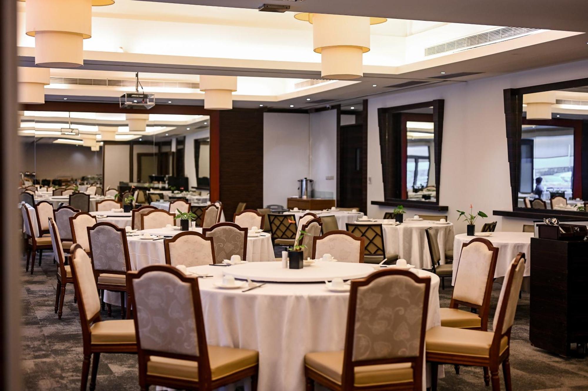 Check Inn Select Taipei Yamgmingshan Exterior photo